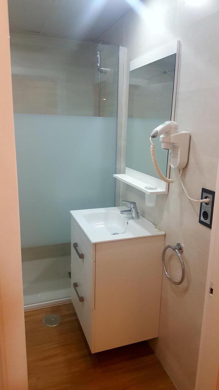 Apartamentos Centro Colon Madrid Esterno foto